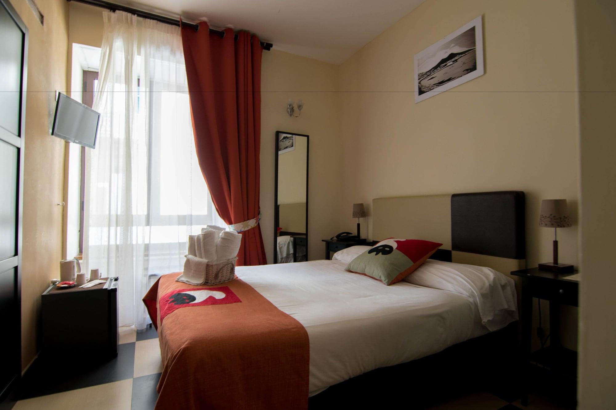 Hotel Plebiscito Aparthotel Naples Exterior photo