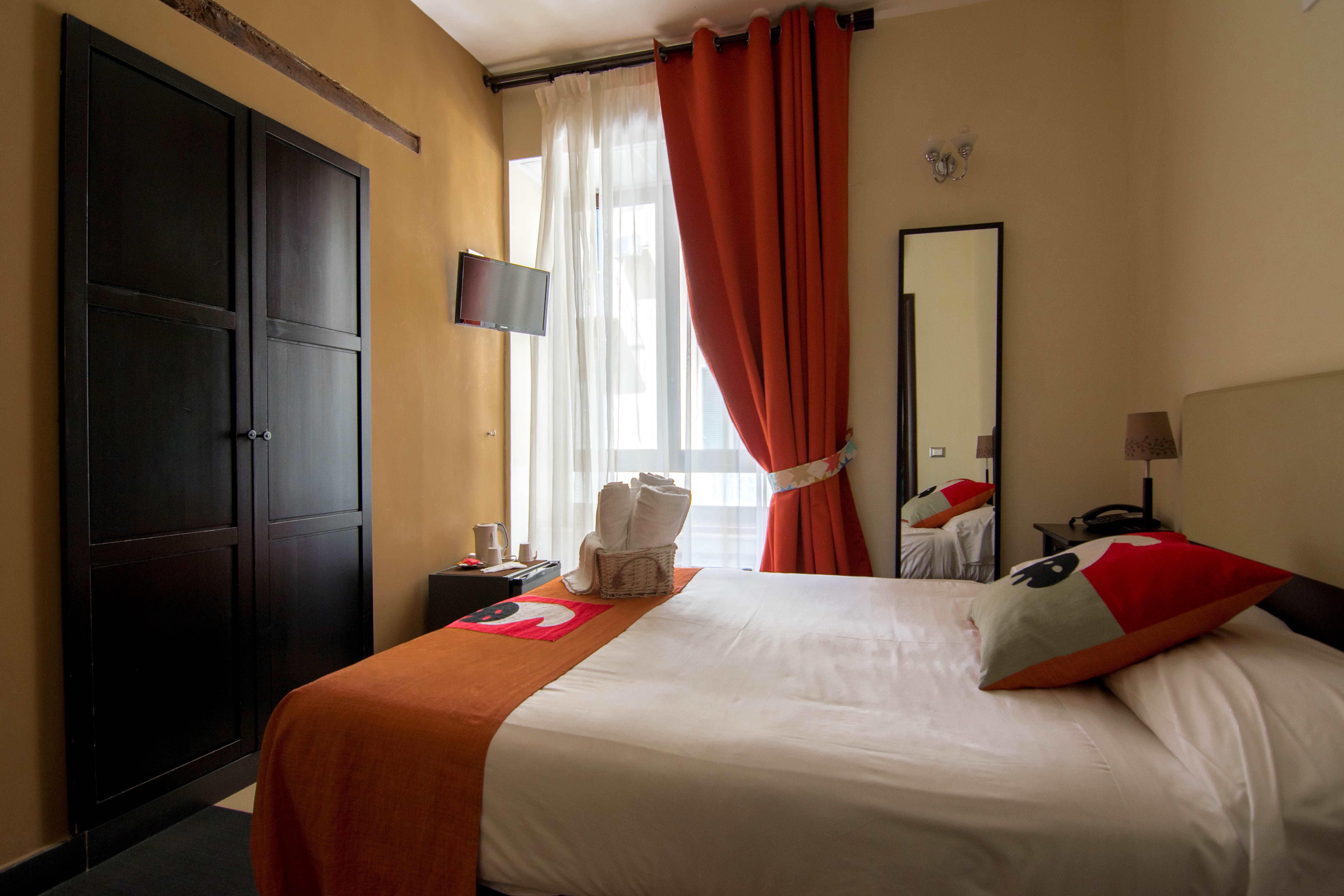 Hotel Plebiscito Aparthotel Naples Exterior photo