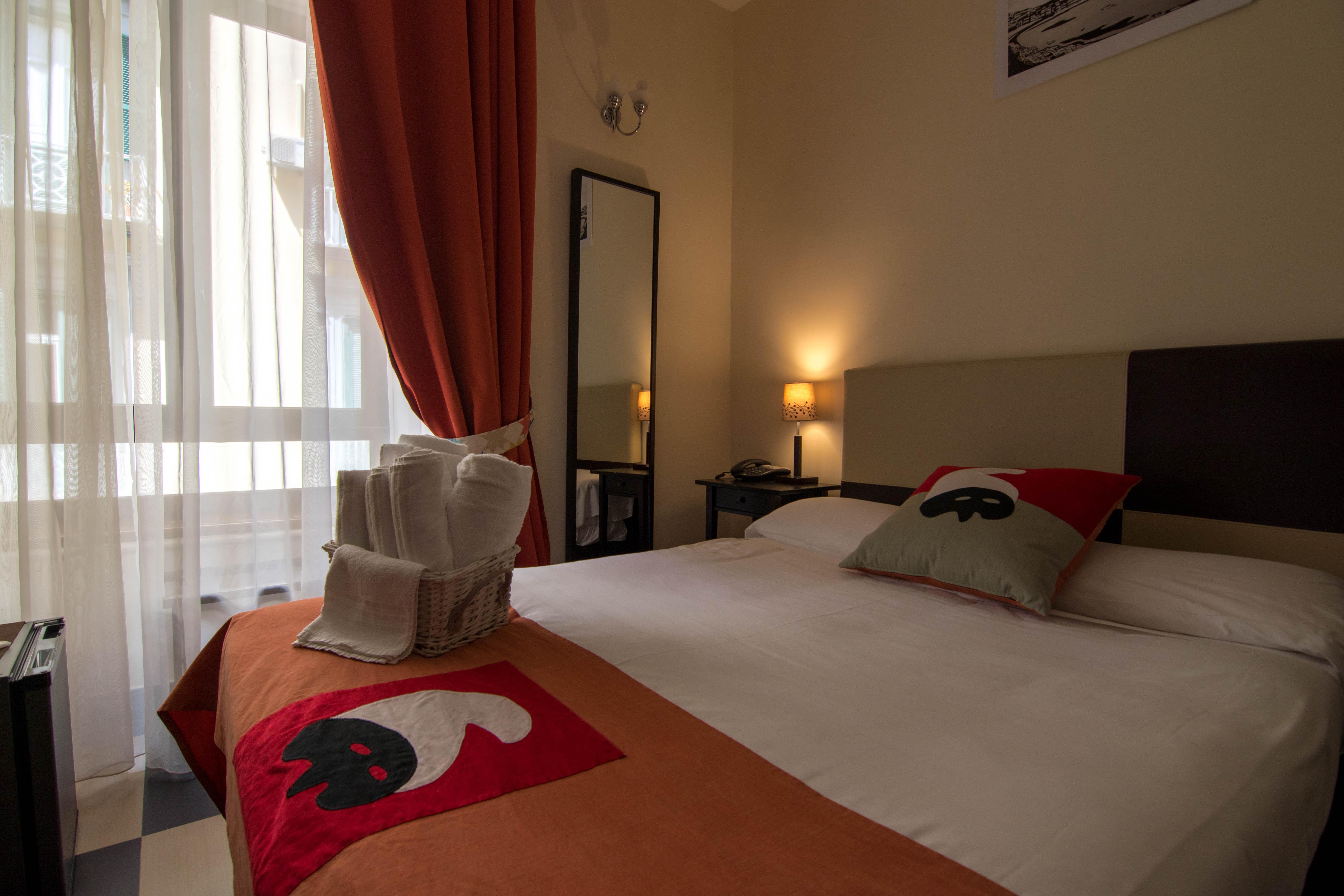 Hotel Plebiscito Aparthotel Naples Exterior photo