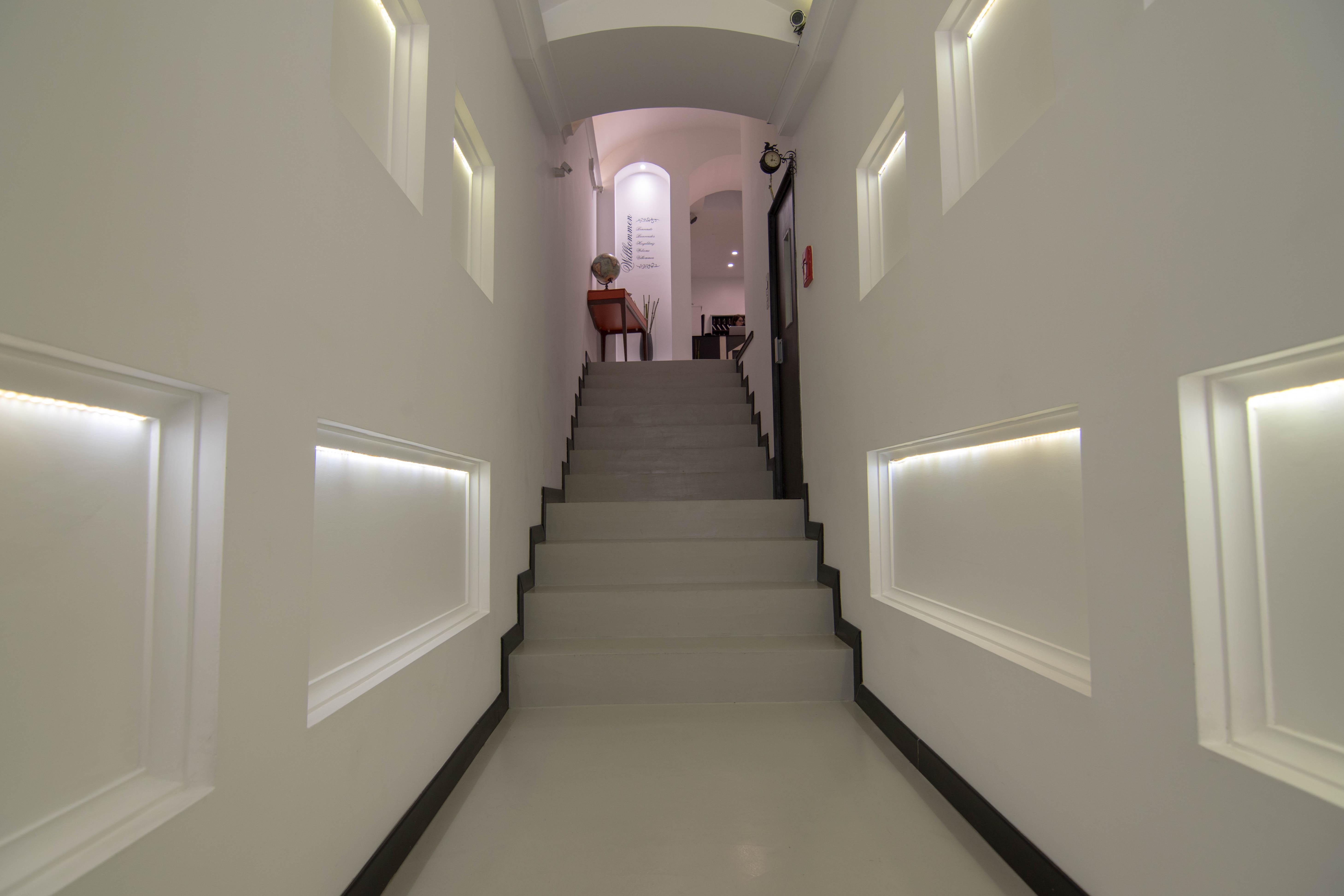 Hotel Plebiscito Aparthotel Naples Exterior photo