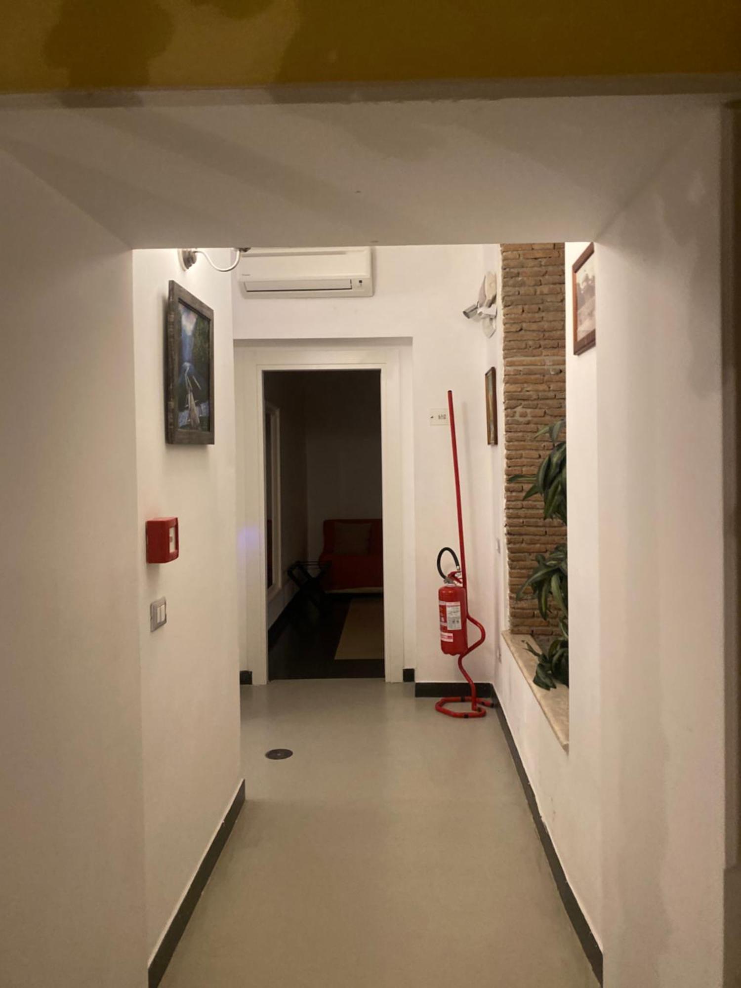 Hotel Plebiscito Aparthotel Naples Exterior photo