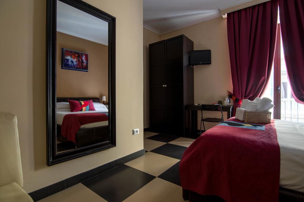 Hotel Plebiscito Aparthotel Naples Exterior photo
